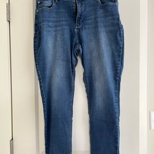 Straight leg skinny jeans medium wash